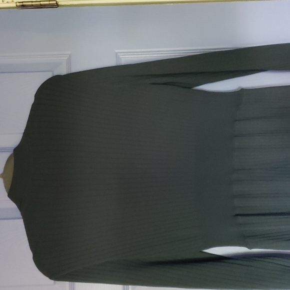 Ribbed-knit Jumpsuit - Picture 4 of 7